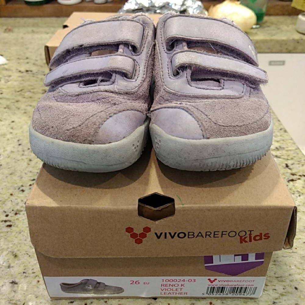 Vivo barefoot girl size 10